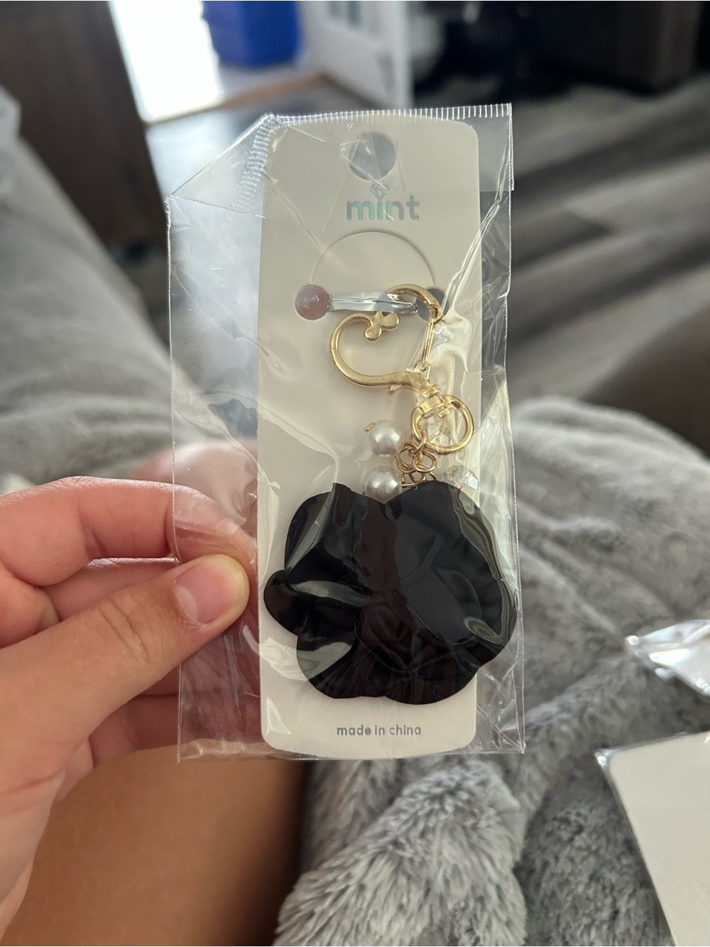 5/$25 Mint Black Floral Key & Card Holder with Gold Hardware